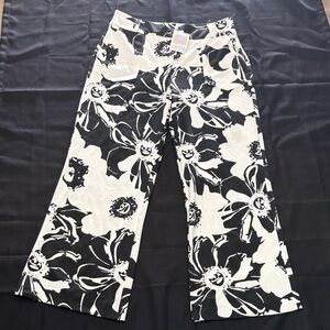 LuLaRoe Black & White Floral Wide Leg Pants